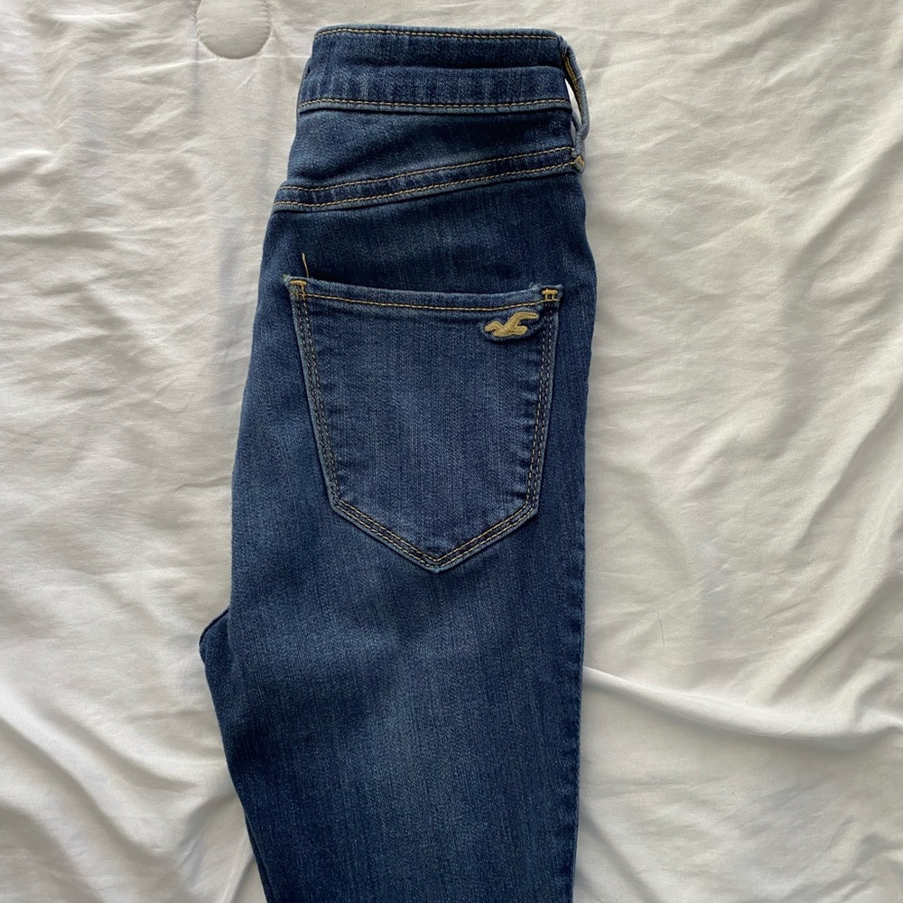 Hollister High-Rise Skinny Jeans